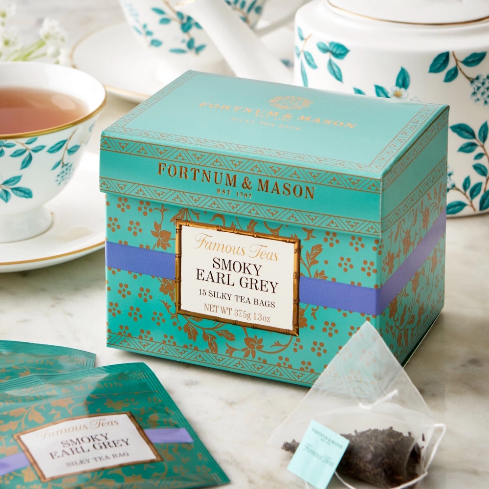 černý čaj SMOKY EARL GREY 15 hedvábných pyramid / 37,5g od Fortnum & Mason